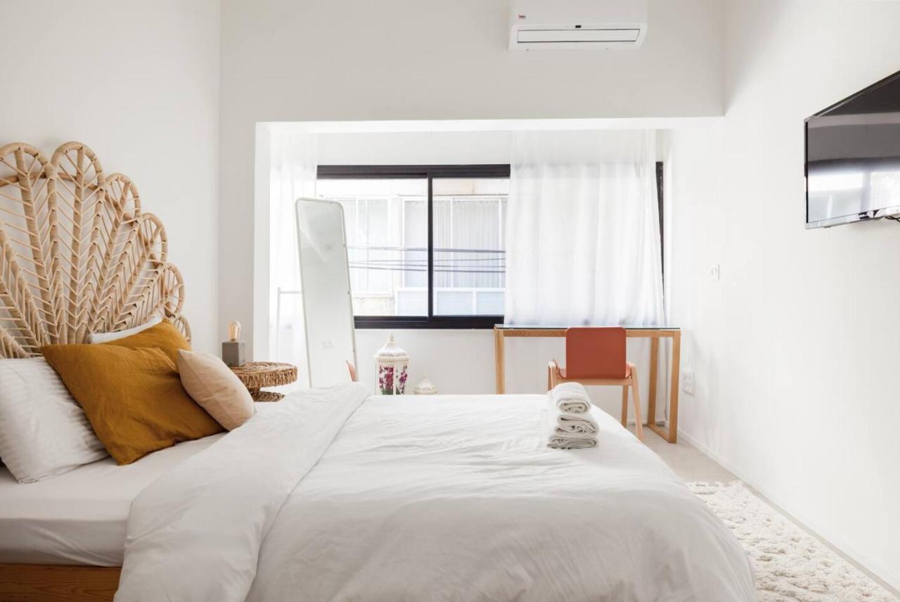 Renovated Large 3Rm Apartment 5 Min From The Beach Tel Aviv Exteriör bild