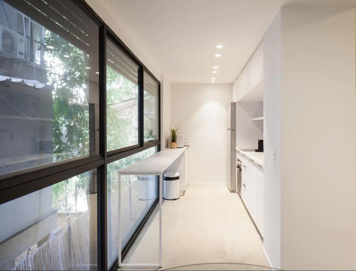 Renovated Large 3Rm Apartment 5 Min From The Beach Tel Aviv Exteriör bild